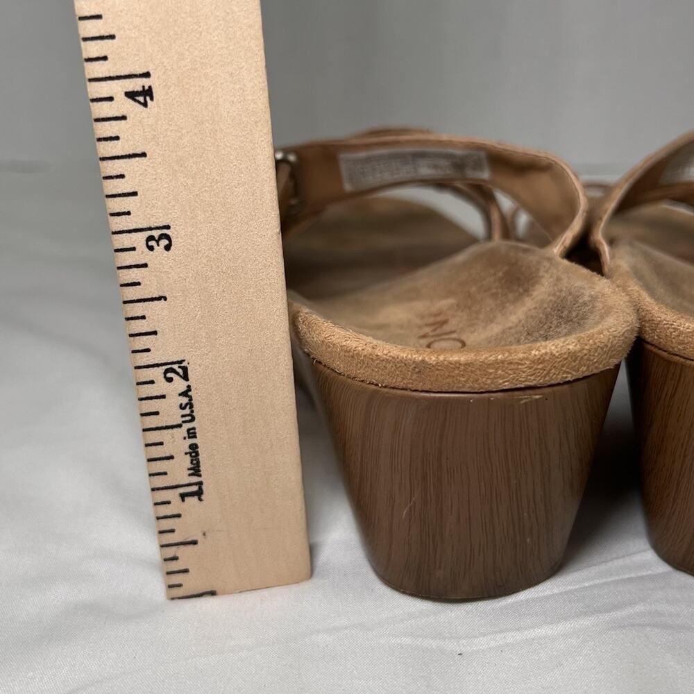 Vionic Dwyn Sandals Size 7 Tan Cork Wedge Orthaheel Adjustable Straps Comfort - Picture 6 of 10
